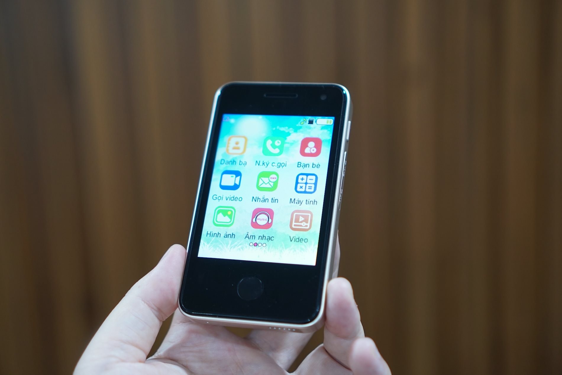 Mẫu smartphone cho trẻ em giá 1,5 triệu – nói không với TikTok, YouTube nhưng vẫn đảm bảo kết nối với phụ huynh - Ảnh 5