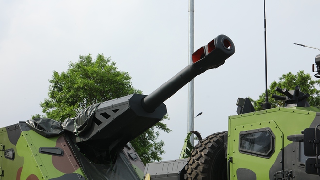 Lộ diện khí tài quân sự "bí ẩn" tại công trình top 10 thế giới: Là pháo mặt đất hạng nặng "made by Vietnam" - Ảnh 6