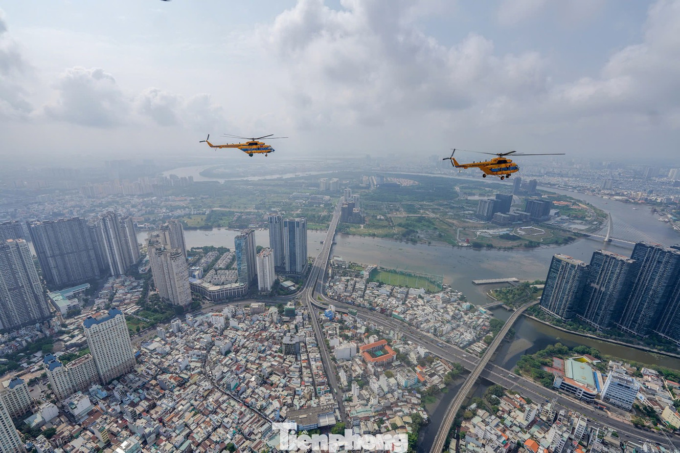 TPHCM: Vành đai chưa khép kín, cao tốc 'oằn mình' gánh xe - Ảnh 2