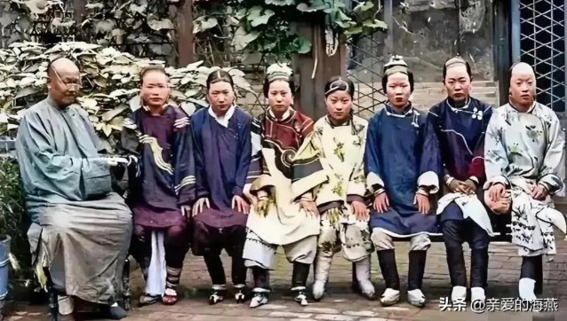 14 ảnh hiếm thời nhà Thanh: Hình thực tế cao thủ đại nội, quan lại khác hoàn toàn với phim gây ngỡ ngàng - Ảnh 2