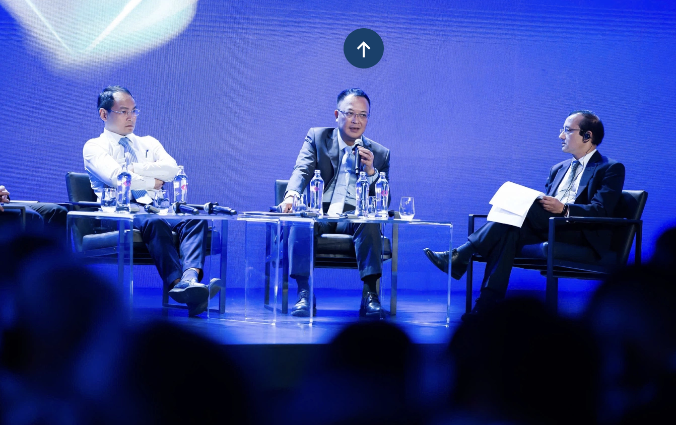 Phó Chủ tịch Uỷ ban Chứng khoán: VN-Index vượt 1.400, thanh khoản hơn 30.000 tỷ nhưng còn quá sớm để khẳng định tín hiệu này xuất phát từ thỏa thuận thuế quan giữa Việt Nam và Hoa Kỳ - Ảnh 1