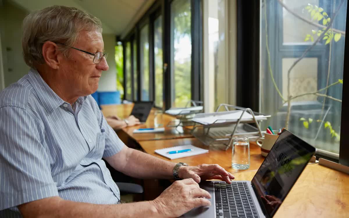 Cơ hội kinh doanh từ “nền kinh tế tóc bạc” - Ảnh 1