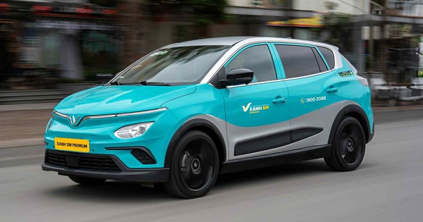 Xanh SM của tỷ phú Phạm Nhật Vượng dẫn đầu thị trường taxi Việt Nam với gần 45% thị phần, cao nhất từ khi ra mắt