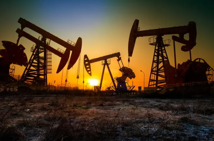 Bị Mỹ áp thuế, Ấn Độ bất ngờ tìm ra cách 'lách luật' để mua dầu Nga, chuyên gia khẳng định: vẫn đang nhận nguồn cung ổn định - Ảnh 1