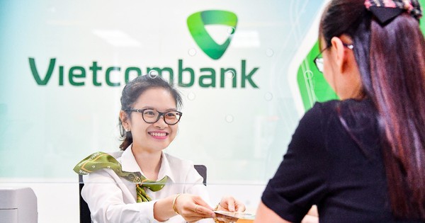 Lãi suất ngân hàng Vietcombank mới nhất tháng 7/2025: Gửi 24 tháng có lãi suất cao nhất
