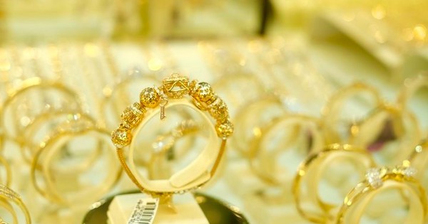Giá vàng nhẫn, vàng SJC ngày 18/7 biến động ra sao?