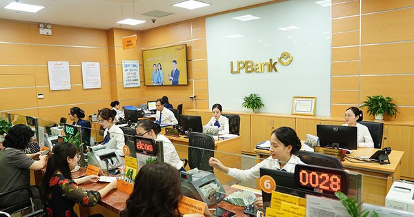 Lãi suất ngân hàng LPBank mới nhất tháng 7/2025: Kỳ hạn nào có lãi suất cao nhất?