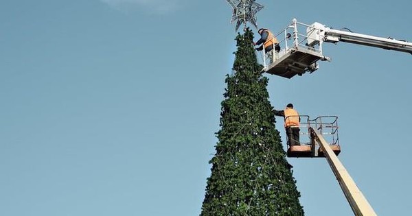 Góc nhìn chuyên gia: Nhịp chỉnh bất ngờ có thể xuất hiện sau đà tăng nóng, nhà đầu tư tránh FOMO mua đuổi giá cao