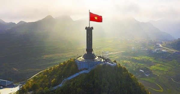 VN-Index chính thức vượt đỉnh lịch sử