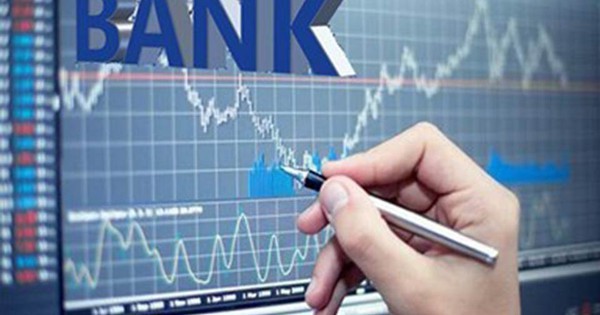 Một cổ phiếu ngân hàng tăng trần phiên 25/7 sau thông tin chia thưởng 'khủng' cho cổ đông, HDB tăng gần 16% trong tuần qua