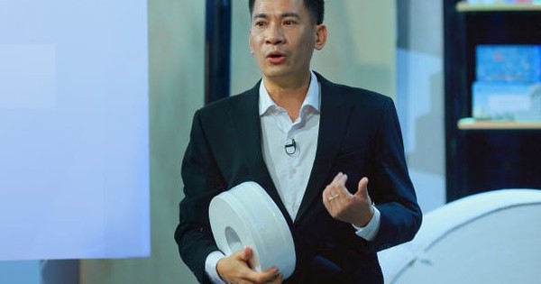 CEO Thế Giới Giấy muốn tặng 2 container giấy loại 2 cho bà con vùng lũ Nghệ An: "Loại giấy này không đẹp mắt nhưng 100% giá trị như hàng loại 1, nhà tôi và nhân viên vẫn dùng"