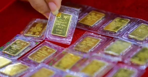 Giá vàng đứng im, nhà đầu tư quay sang chứng khoán?