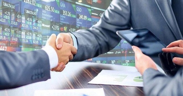 Loạt ngân hàng muốn mua lại công ty chứng khoán: Người trong cuộc và giới phân tích nói gì?