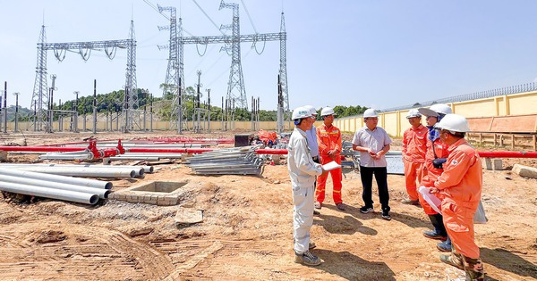 Lãnh đạo EVN kiểm tra tiến độ thi công dự án đường dây 500kV Lào Cai - Vĩnh Yên