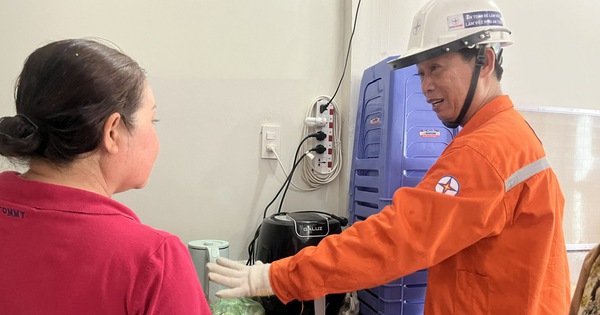 Điện lực TP HCM xin lỗi khách hàng vì sự cố mất điện trưa 30-7