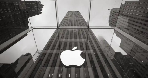 Ngược chiều cả thế giới, Tim Cook đứng ngoài cơn địa chấn AI, khiến đế chế Apple 3.000 tỷ USD hụt hơi