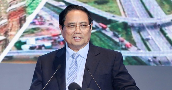 Thủ tướng Phạm Minh Chính yêu cầu TP HCM phát huy tinh thần “5 đi đầu”