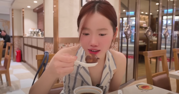 Khách Việt ăn thử món trứng kỳ lạ ở Trung Quốc, ngỡ ngàng vì tưởng “lạc quẻ” nhưng ngon bất ngờ