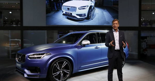 Hãng ô tô được mệnh danh 'an toàn nhất thế giới' vừa gặp sự cố nghiêm trọng, 11.500 chiếc xe điện phải ngừng cài phần mềm