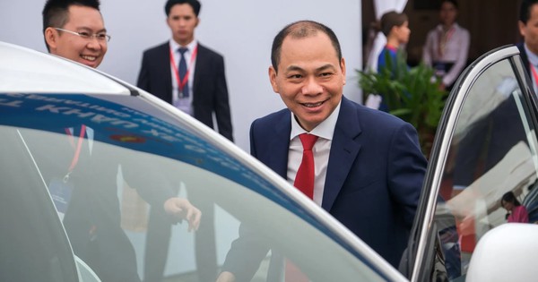 Vingroup của ông Phạm Nhật Vượng đang có lượng tiền nhiều chưa từng thấy: Tiền nhiều như núi là có thật!