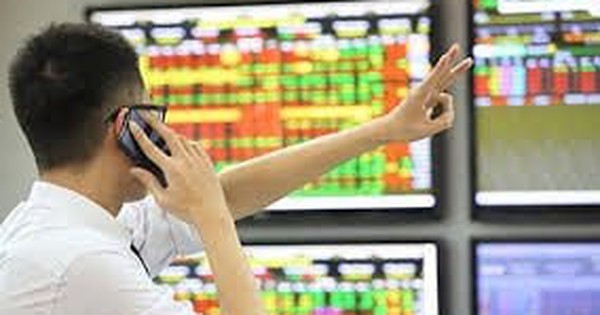 2 kịch bản cho VN-Index trong tháng 8