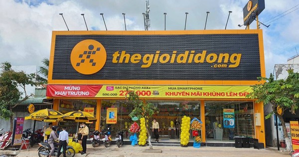 Chuyện gì vậy: Vừa tuyển dụng trở lại, qua mấy tháng, Thế giới Di động lại cho gần 1.400 nhân viên "bay màu"?