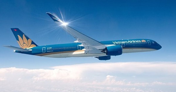 Vietnam Airlines bán 10 USD cho 1 giờ sử dụng internet trên máy bay, các hãng bay khác bán giá nào?