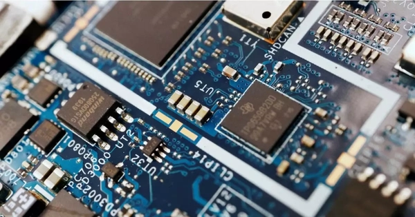 Mỹ sẽ áp thuế 100% với chip bán dẫn