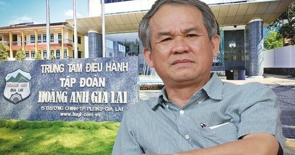 Vừa "thở phào" nhờ xóa lỗ lũy kế, Hoàng Anh Gia Lai của bầu Đức bất ngờ bị "tuýt còi"