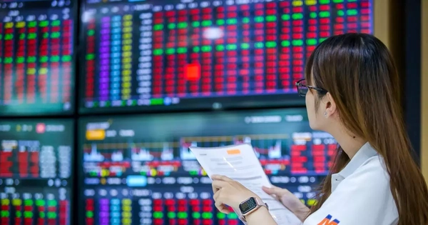 Chứng khoán giằng co, cổ phiếu công ty 'cầm đồ' chào sàn