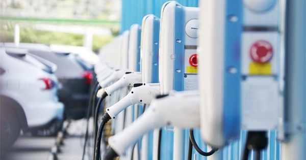 Muốn pin xe điện bền hơn nên dùng sạc chậm hay sạc nhanh? Câu trả lời chính xác không phải ai cũng biết