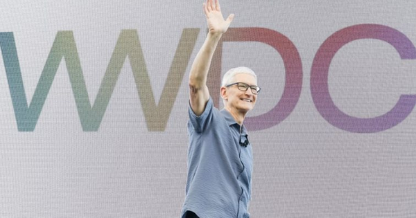 Tim Cook có đang trở thành 'người tối cổ' trong cuộc đua AI?