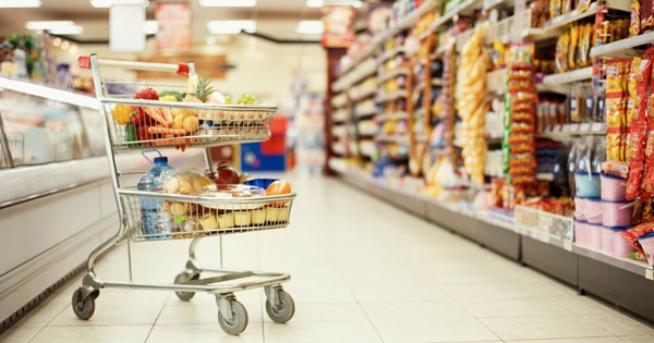 Một chuỗi bán lẻ gặp khủng hoảng: Khách hàng tẩy chay 40 ngày, vốn hóa bốc hơi 12,4 tỷ USD, 40% nhân viên mất niềm tin vào tương lai