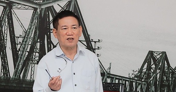 Phó Thủ tướng Hồ Đức Phớc họp với các bộ, ngành về một số nội dung quan trọng của Luật Chứng khoán