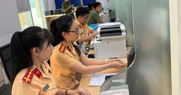 Công khai số hotline 2 lãnh đạo Phòng Cảnh sát giao thông khu vực 1- TP HCM