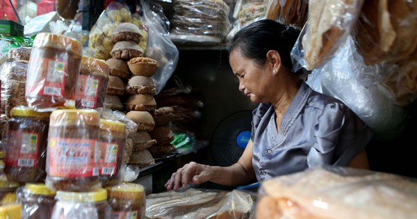 Hộ kinh doanh chờ gỡ vướng chính sách thuế