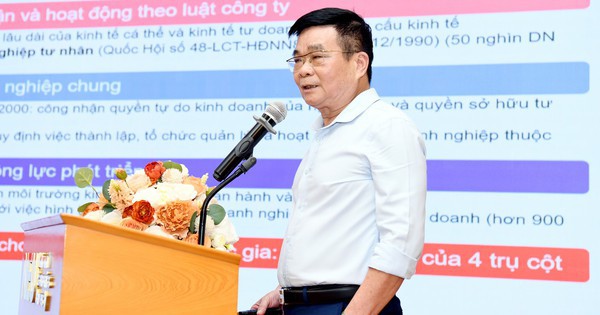 GS. TS Ngô Thắng Lợi: ‘Buôn bán hàng rong, cắt tóc, xe ôm… cũng cần đưa vào khu vực kinh tế tư nhân’