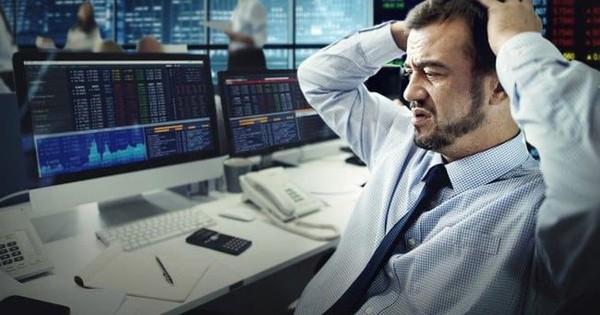 Phiên 18/8: Khối ngoại tiếp đà bán ròng hơn 2.000 tỷ đồng, cổ phiếu nào bị "xả" mạnh nhất?