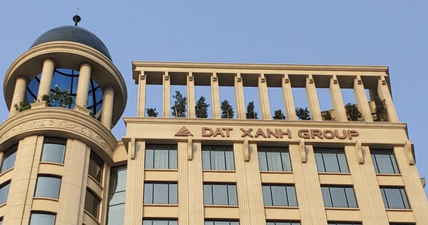 Loạt lãnh đạo và cổ đông lớn ồ ạt thoái vốn tại Tập đoàn Đất Xanh