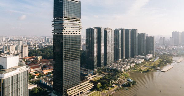 Cận cảnh tòa tháp tài chính quốc tế 55 tầng đầu tiên ở TP HCM