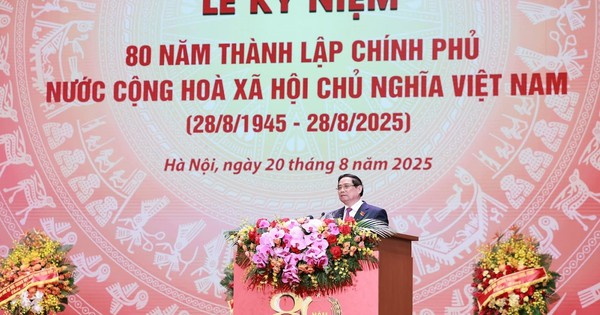 Thủ tướng: "Chính phủ là công bộc của dân, đặt quyền lợi dân lên trên hết thảy"