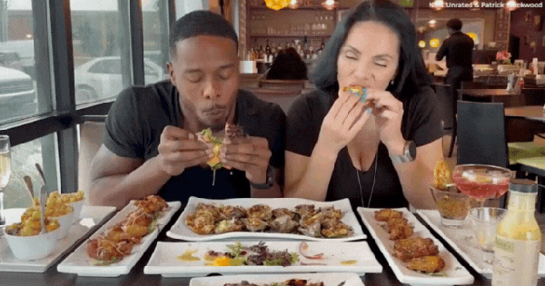 Đang quay mukbang trong nhà hàng sang trọng, cặp đôi nổi tiếng bất ngờ bị một chiếc SUV lao xuyên cửa đâm trúng
