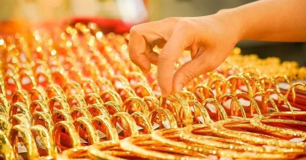 Sáng 21/8: Giá vàng miếng, vàng nhẫn vọt tăng, xác lập kỷ lục mới