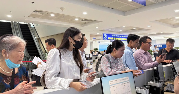 Người dân thực hiện thủ tục hành chính tại Hà Nội cần chú ý thông báo sau