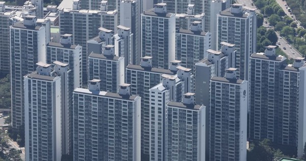 Hơn 100.000 căn nhà nằm trong tay người ngoại quốc khiến giá BĐS vượt sức chịu đựng, người dân chỉ có thể đi thuê: Siêu cường châu Á ra lệnh khẩn!