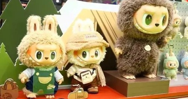 Một mình một ngựa giữa cơn sốt AI, tài sản của ‘ông trùm’ đế chế đồ chơi gây sốt toàn cầu tăng hơn 300 bậc, vượt mặt nhà sáng lập BYD, PayPal