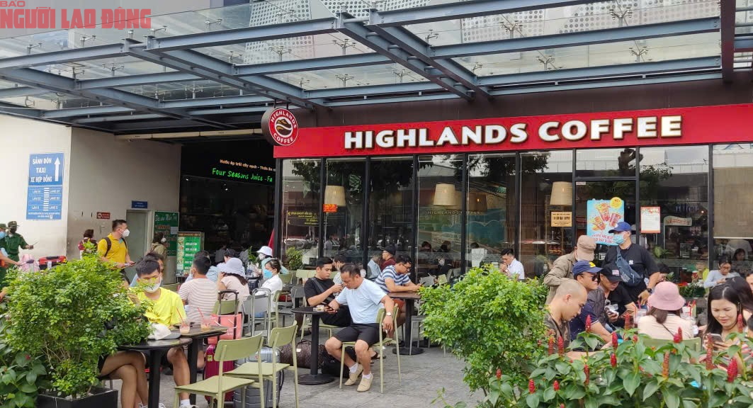 Giá đồ ăn sân bay có thực sự "trên trời"? Chuyên gia ẩm thực tiết lộ điều bất ngờ - Ảnh 3