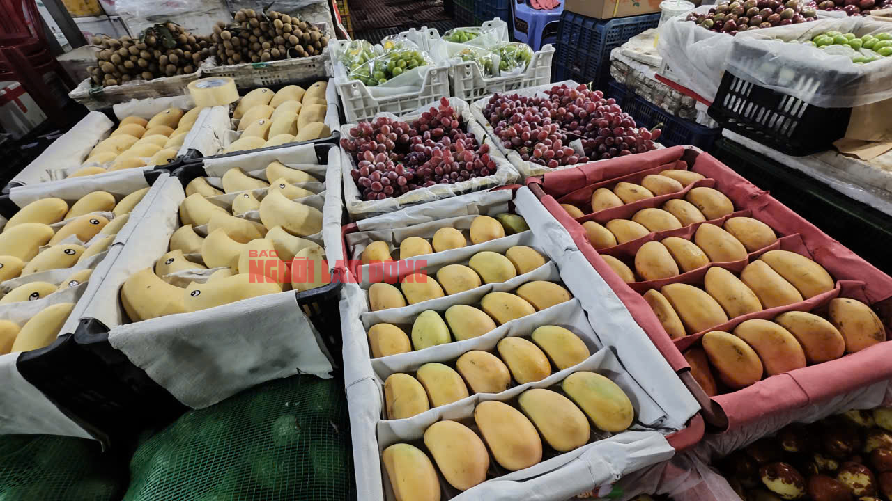 Bất ngờ về lượng xoài Trung Quốc về chợ TP HCM - Ảnh 2