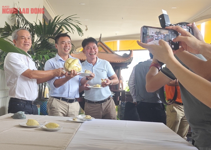 Dồn dập "tin nóng" từ bầu Đức và Hoàng Anh Gia Lai - Ảnh 1