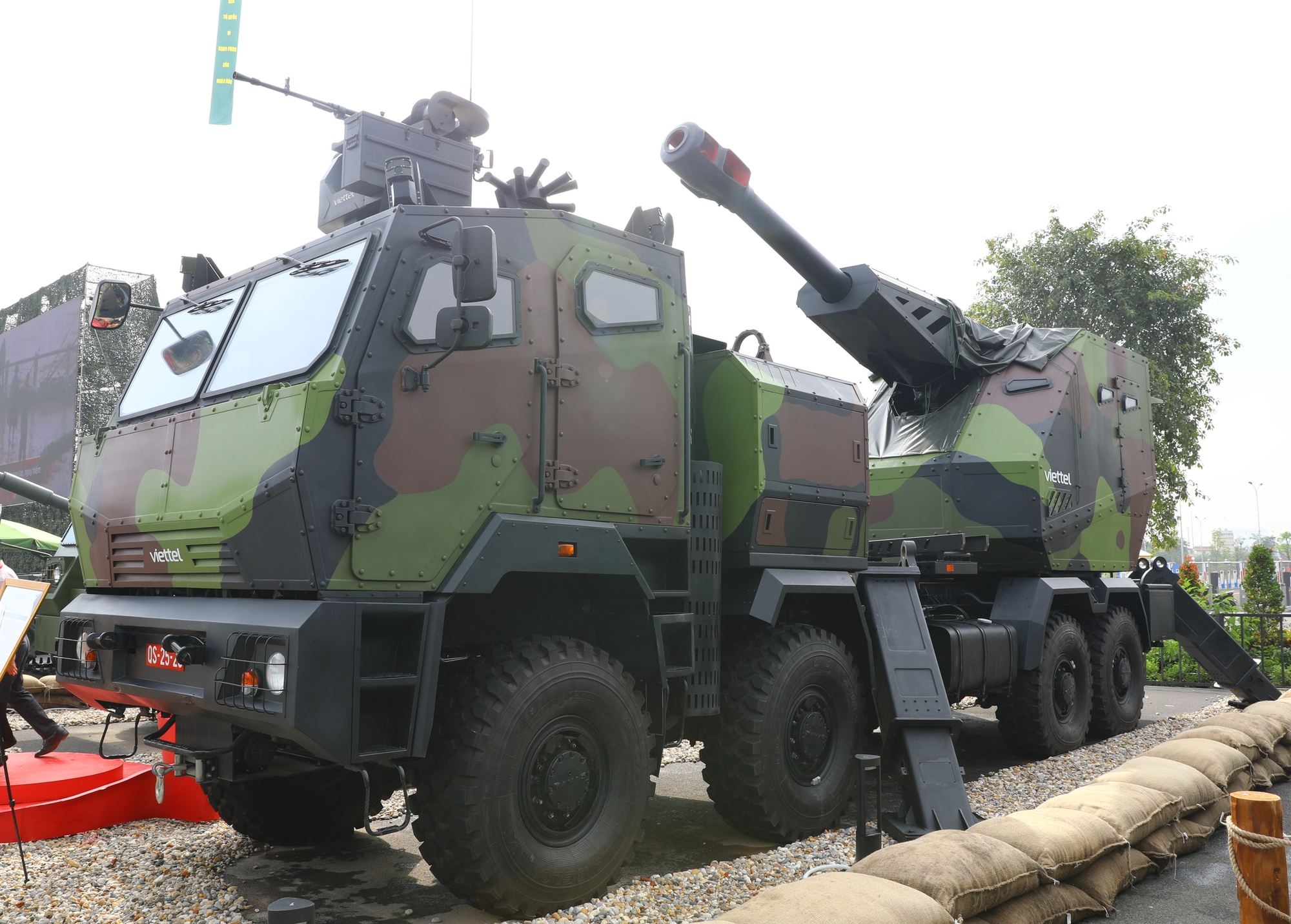 Lộ diện khí tài quân sự "bí ẩn" tại công trình top 10 thế giới: Là pháo mặt đất hạng nặng "made by Vietnam" - Ảnh 3